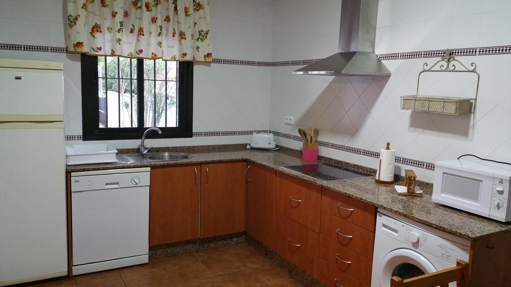 Chalet Las Adelfas Chaparrillo Conil De La Frontera Bagian luar foto